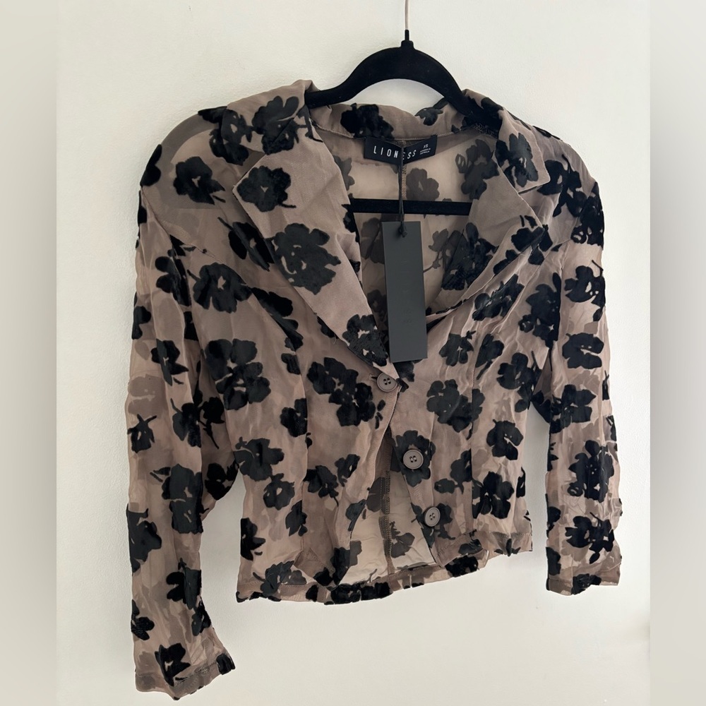 Revolve Lioness  Kenny Nineties Semi-Sheer Floral Top - Picture 8 of 12